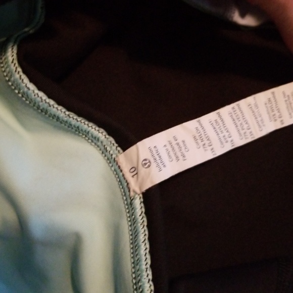 Capris - Picture 4 of 4